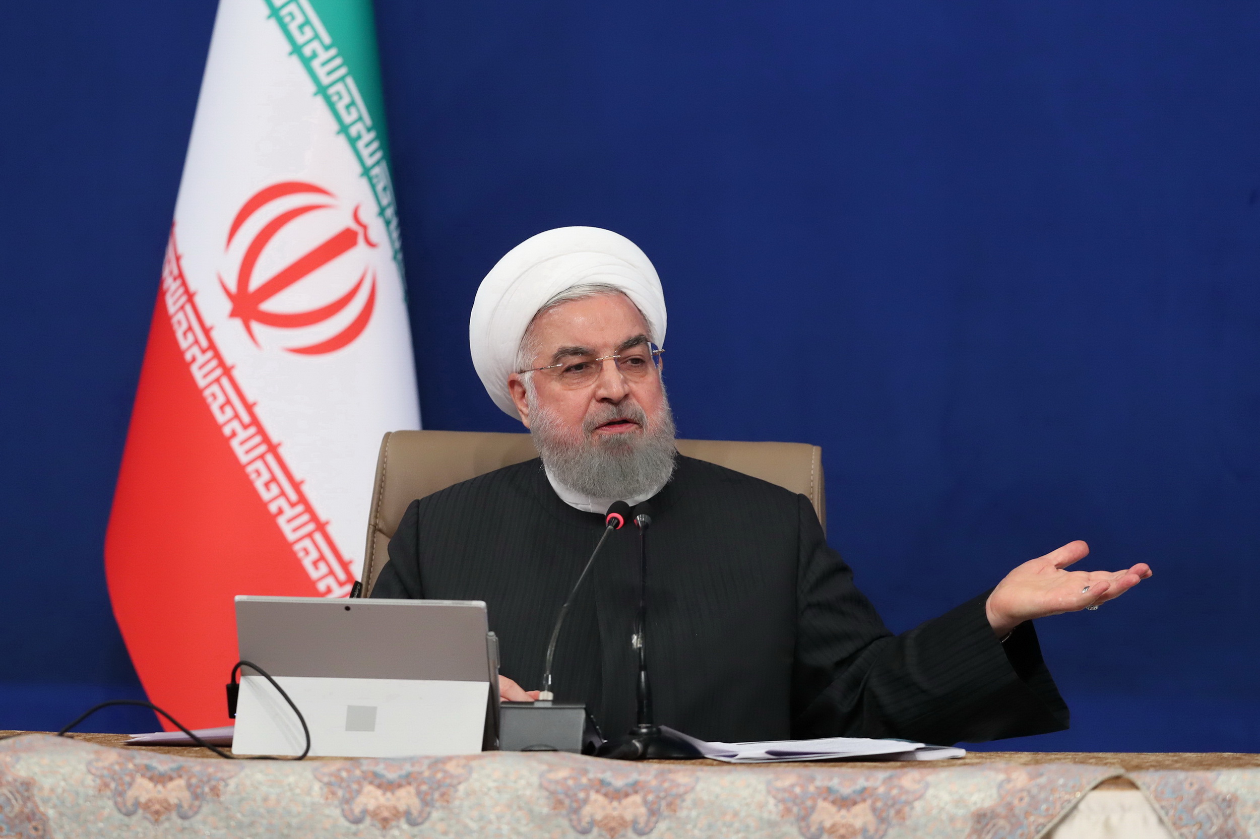 روحانی: کشور دوباره در مسیر رشد اقتصادی قرار گرفته است