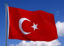 مردم ترکیه، پرچم شان را سجاده نماز کردند +عکس