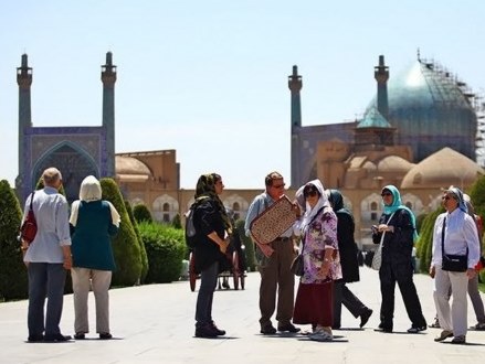 افزایش چشمگیر توریست‌ها در اصفهان