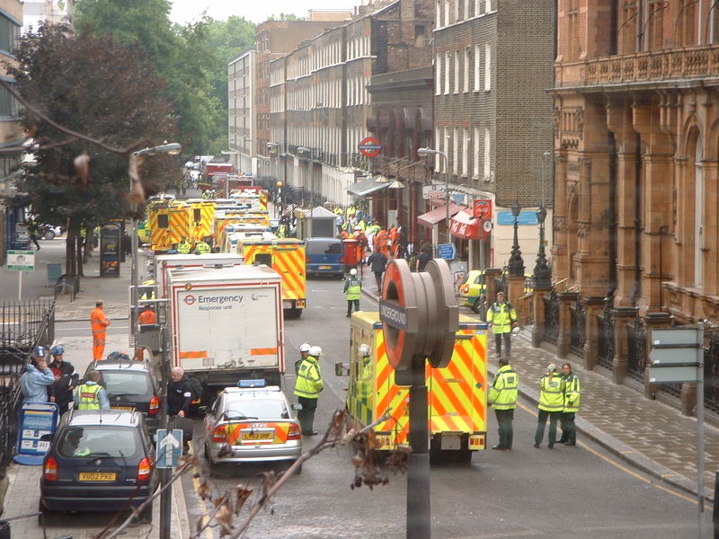 شنیده شدن صدای انفجار در میدان راسل لندن