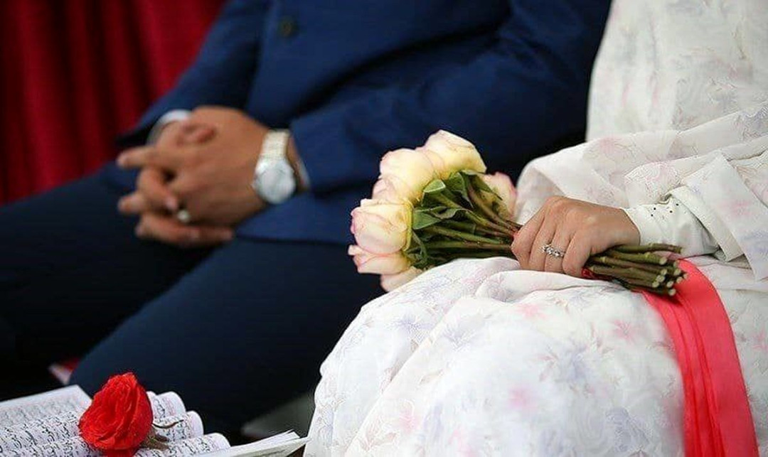 بانک ها برای دادن وام ازدواج بهانه می گیرند + عکس