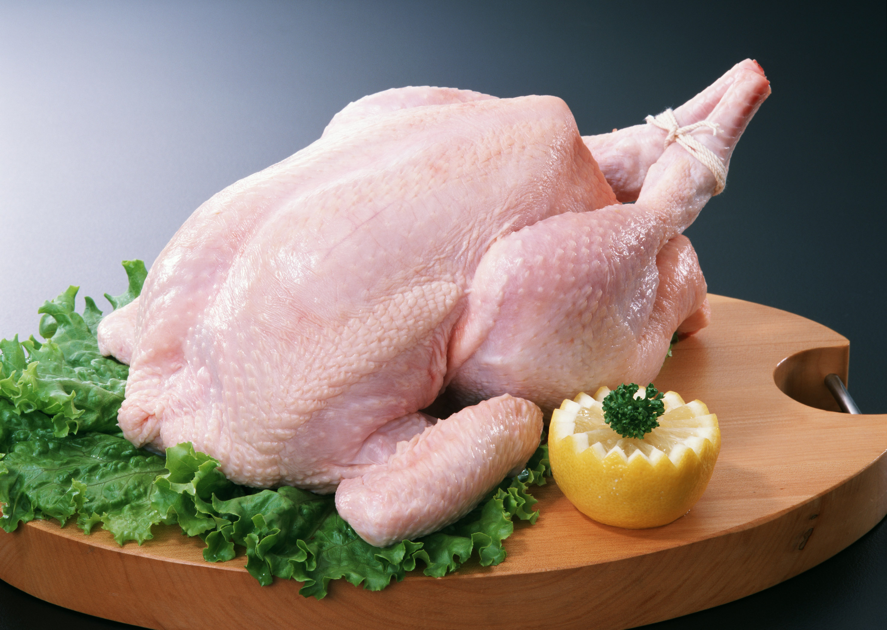 قیمت گوشت مرغ در بازار / نیم‌کیلو جوجه کباب مکزیکی نزدیک ۱۰۰ هزار تومان شد
