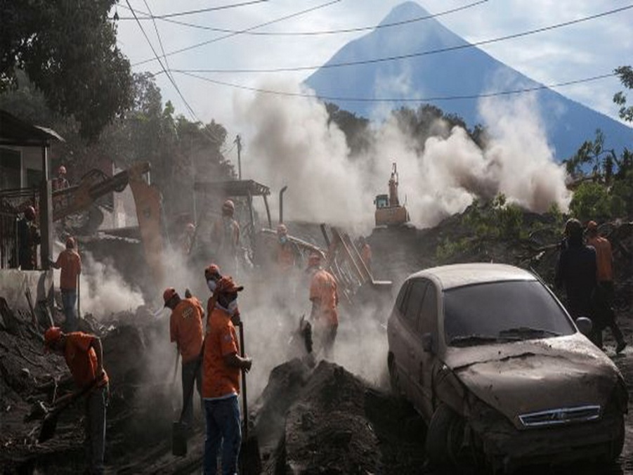 افزایش تلفات فوران آتشفشان در گواتمالا به 99نفر