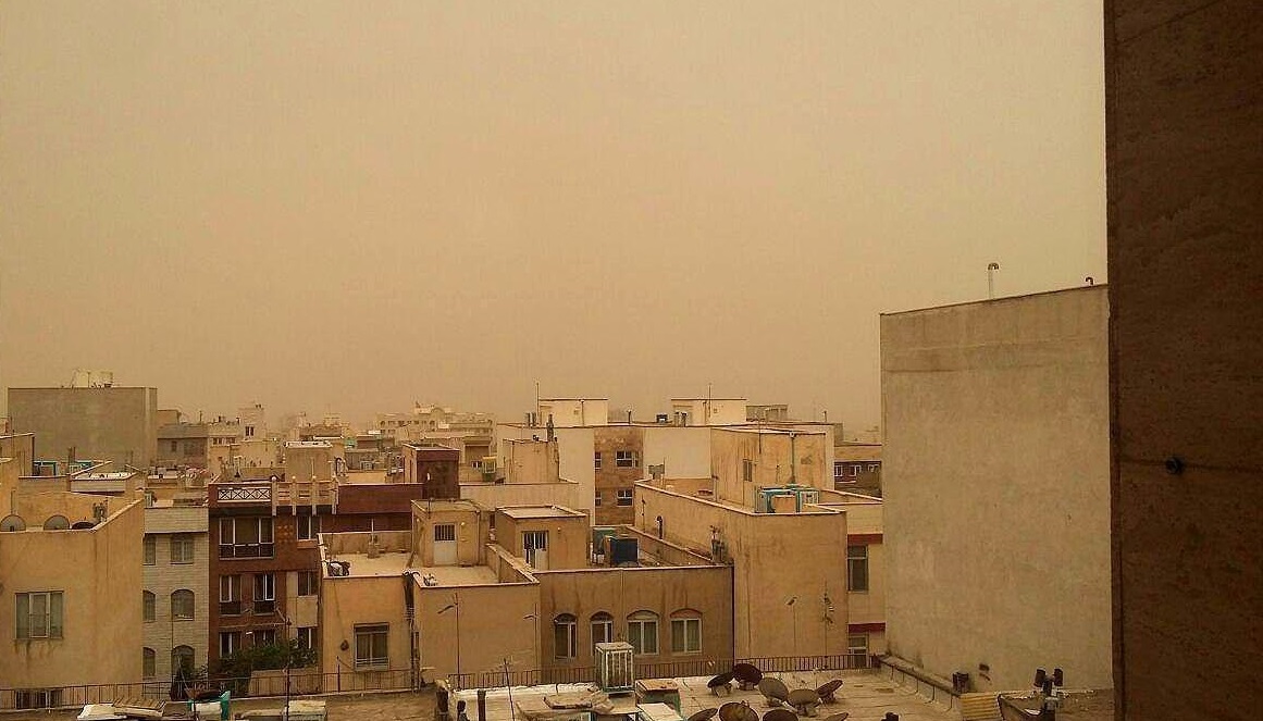 هم‌اکنون؛ طوفان گرد و خاک در تهران +عکس