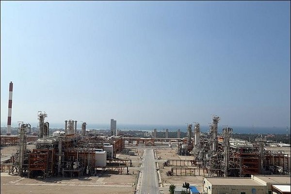 عبور تولید بنزین پالایشگاه ستاره خلیج فارس از مرز ۲۷ میلیون لیتر
