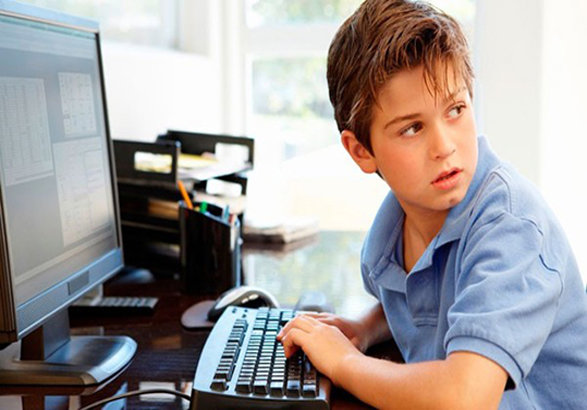 چند راهکار برای کنترل فعالیت کودکان در اینترنت