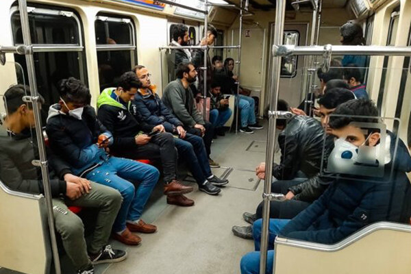 استفاده از ماسک در ایستگاه‌های مترو اجباری نیست