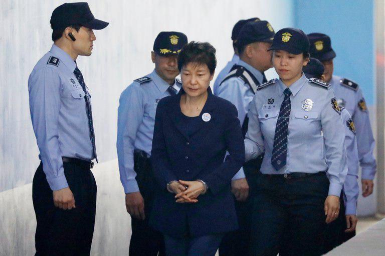 ۳۰ سال زندان برای رئیس جمهور پیشین  کره جنوبی
