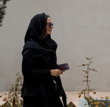 گلاره عباسی در مراسم تشییع پیکر فرج‌الله حیدری +عکس