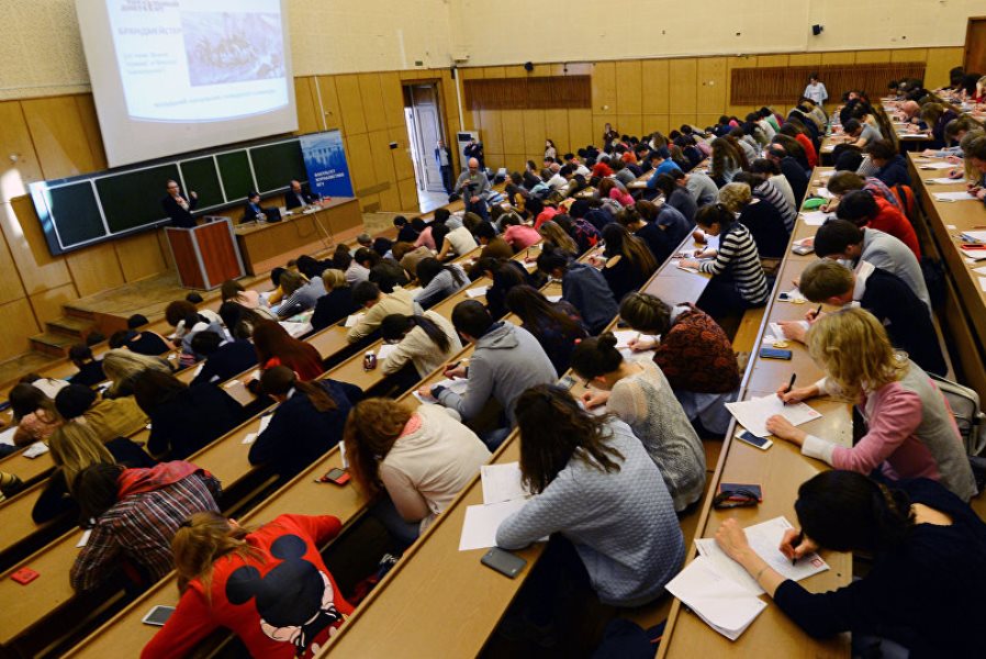 حساب دانشجویان ایرانی در روسیه بسته نشده است