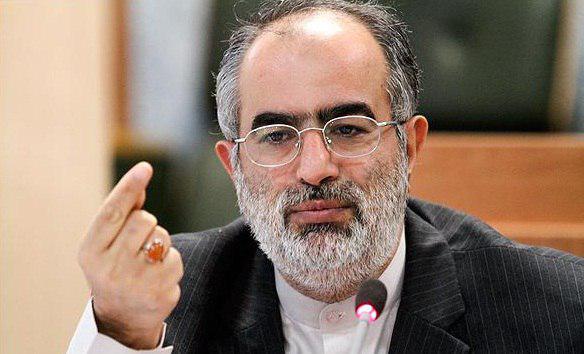واکنش توییتری حسام‌الدین آشنا به سفر آبه به ایران