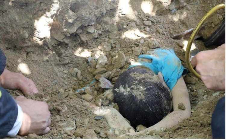 مرگ دلخراش کودک مشهدی زیر خاک‌های کامیون