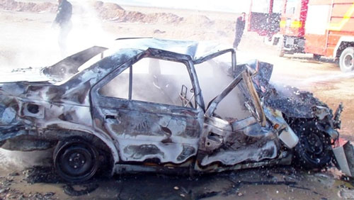 مرگ ۲نفر در آتش سوزی خودرو +عکس