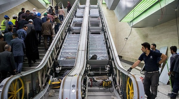 مصدومیت ۶ تهرانی بر اثر نقص فنی در پله‌برقی مترو