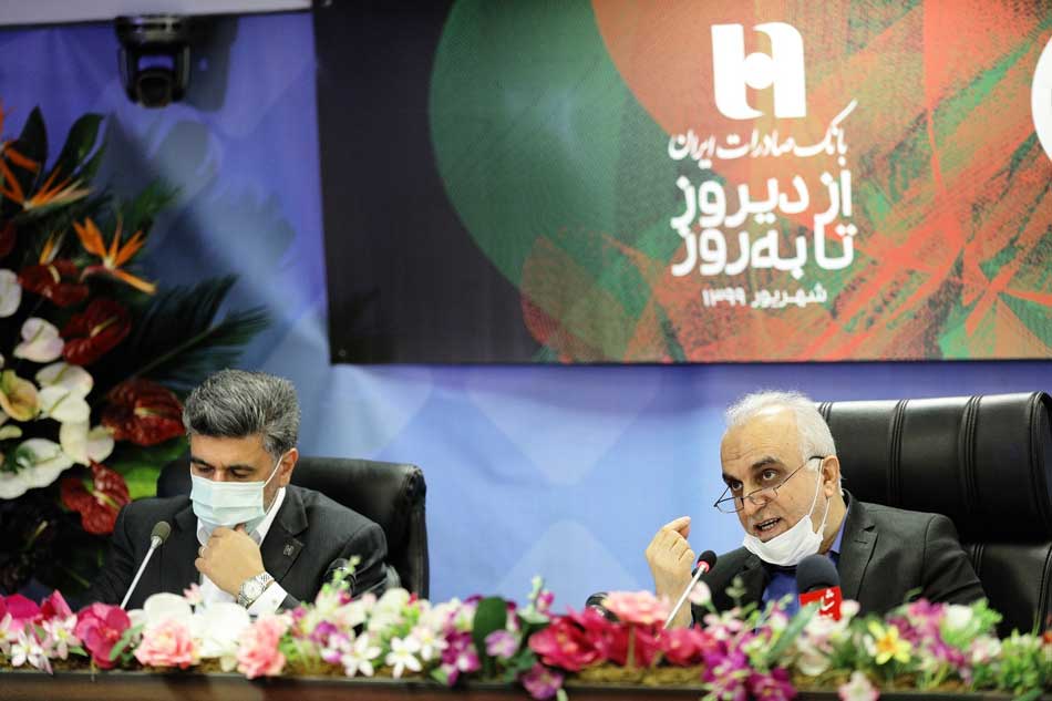 ارائه الکترونیکی ٩٤درصد خدمات بانک صادرات ایران قابل قدردانی است/ بازار سرمایه حرفه‌ای اداره شود