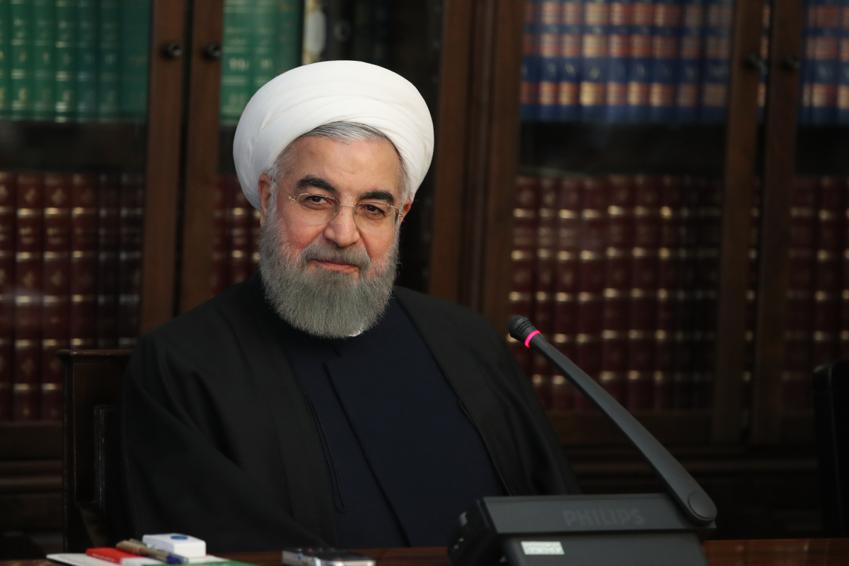 روحانی: مردم باید بدانند اموالشان چگونه در اختیار بابک زنجانی قرار گرفت
