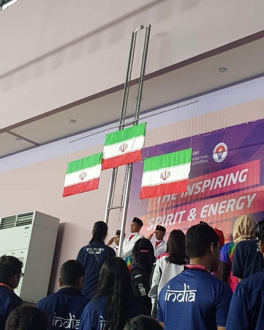 تصویری جالب از اهتزاز پرچم ایران در بازی‌های آسیایی 
