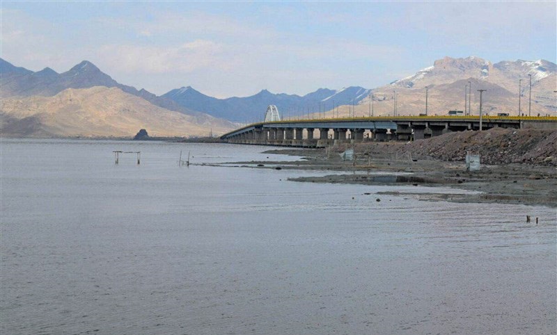 دریاچه نمک سیراب شد /ثبت کمترین رشد بارش در دریاچه‌های خزر و ارومیه