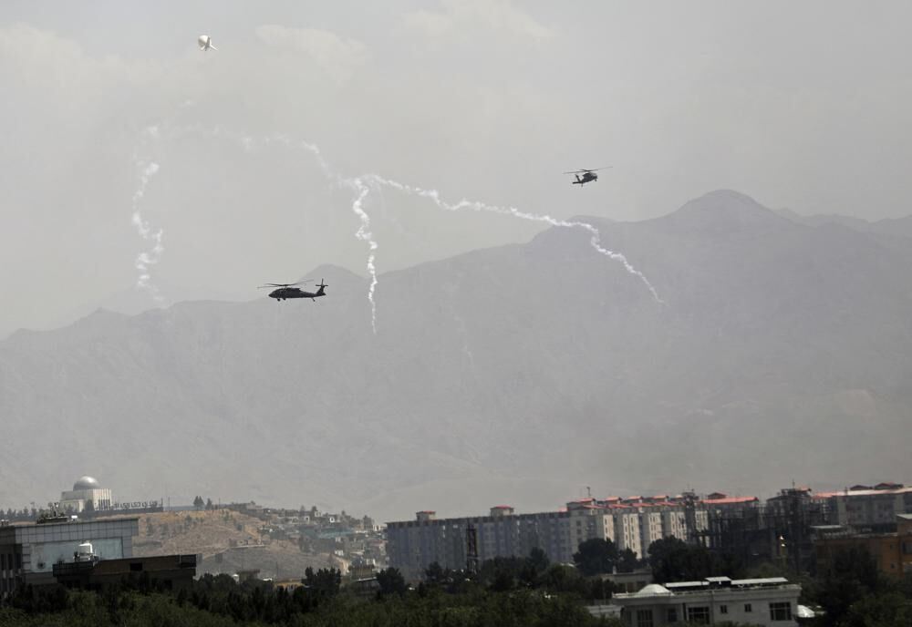 آمریکا کنترل ترافیک هوایی فرودگاه کابل را در دست می گیرد 