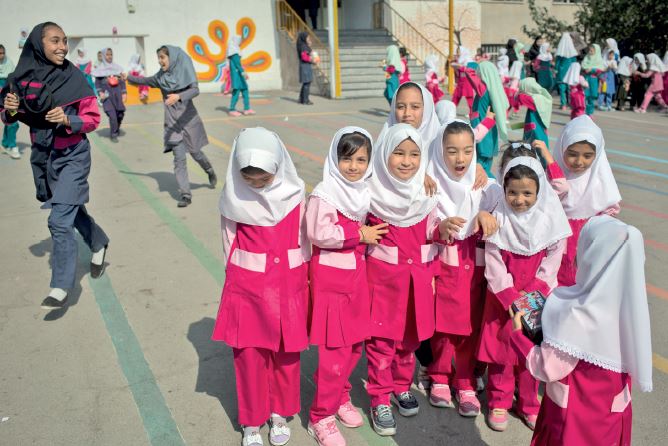 دختران افغان؛ دختران شیفت دوم مدرسه 