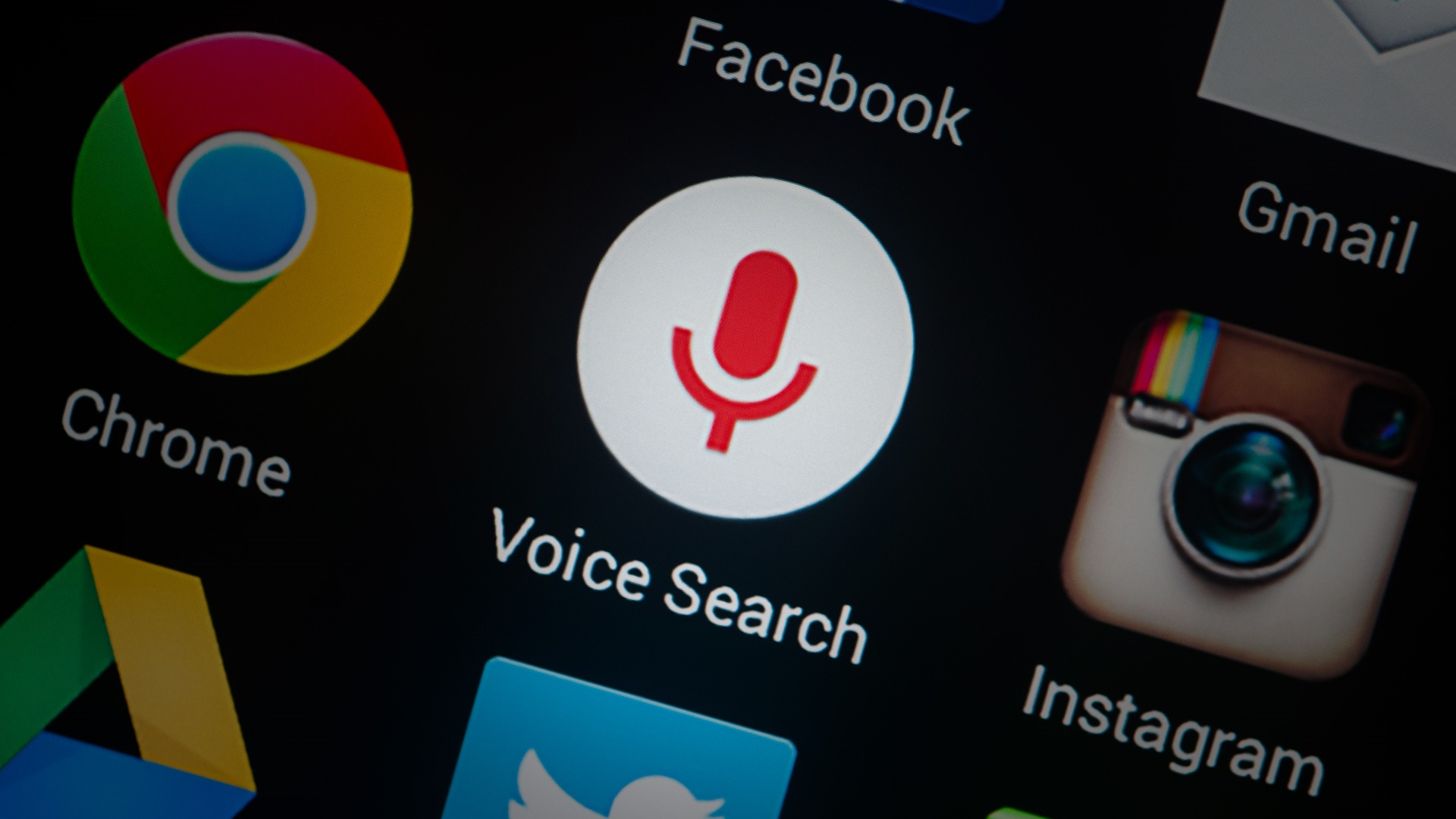 سرچ صوتی؛ بزرگ‌ترین خطری که تبلیغات گوگل را تهدید می‌کند