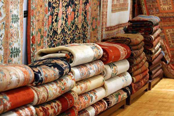  کالبد بی‌جان فرش دستبافت روی دوش ایران