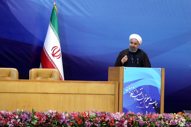 روحانی: با ۷۵۰ میلیارد دلار پول نفت برای مردم چه کردید؟ +فیلم