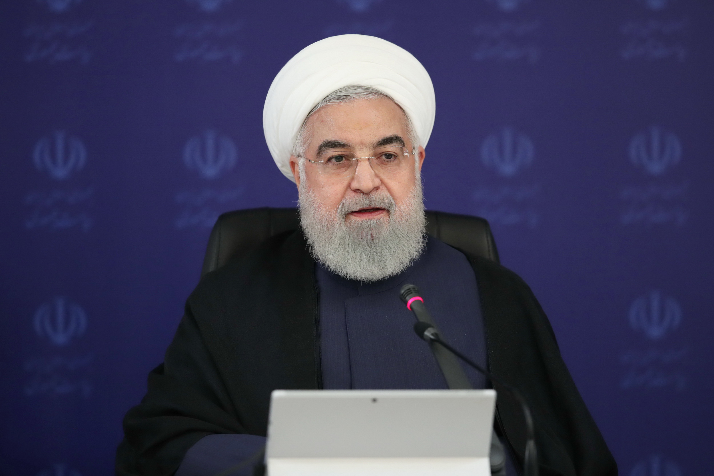 روحانی: باید همزمان با بیماری و بیکاری مقابله کنیم/ امروز بزرگترین عرضه سهام اولیه را در بورس داریم