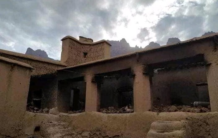 طالبان خانه های مردم هزاره را آتش زد + عکس