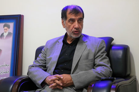 محمدرضا باهنر حوزه انتخابیه خود را تغییر داد