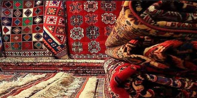 گلایه تولیدکنندگان فرش از انتقال مرکز ملی فرش به وزارت میراث فرهنگی / طی سال های اخیر فقط صادرات را تضعیف کردیم