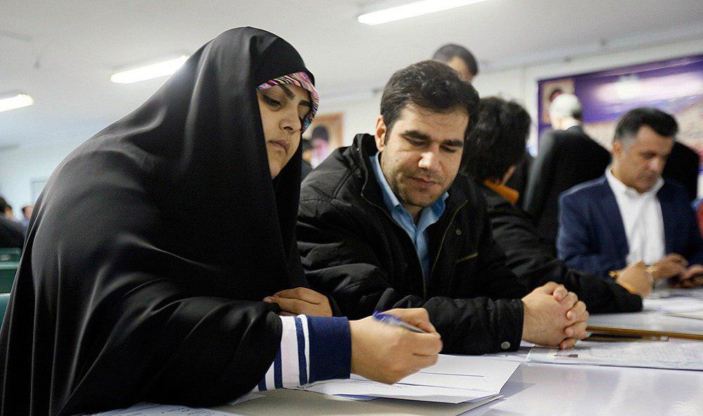 ثبت‌نام دختر وزیر پیشین نفت در انتخابات شوراها +عکس