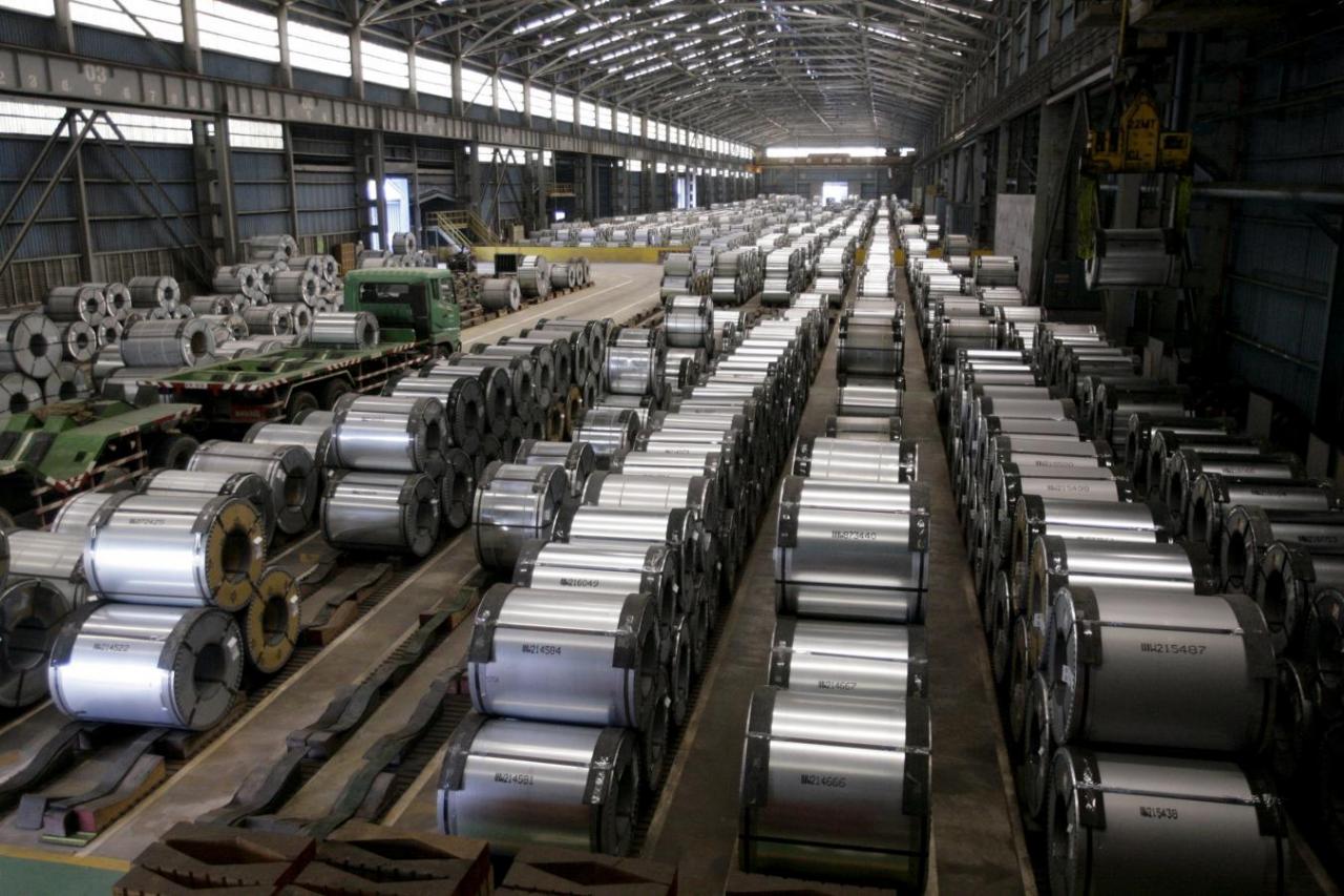 عرضه بیش از ۵۶ هزار تن فولاد و آلومینیوم در تالار محصولات صنعتی و معدنی