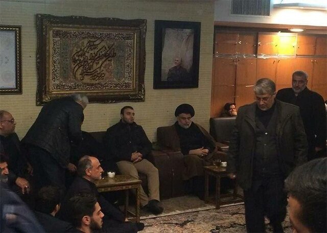 حضور مقتدی صدر در منزل شهید سردار قاسم سلیمانی +عکس