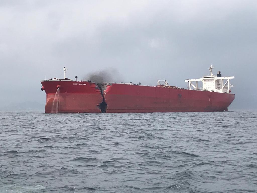 حادثه دریایی در بندر فجیره امارات/ نفتکش هندی با تانکر LNG تصادف کرد