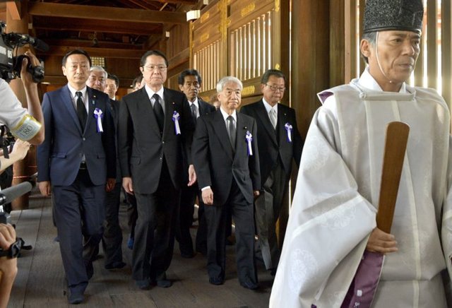 ابراز "ندامت عمیق" امپراتور ژاپن از جنگ