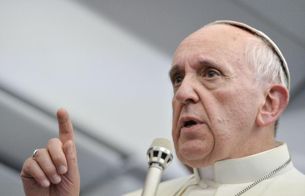 پاپ فرانسیس: به جنگیدن پایان دهید