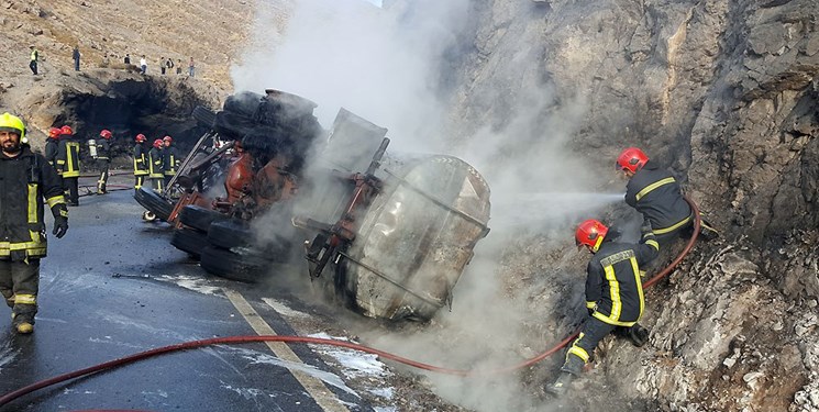 یک کشته در آتش‌سوزی تانکر سوخت در جاده مشهد به کلات