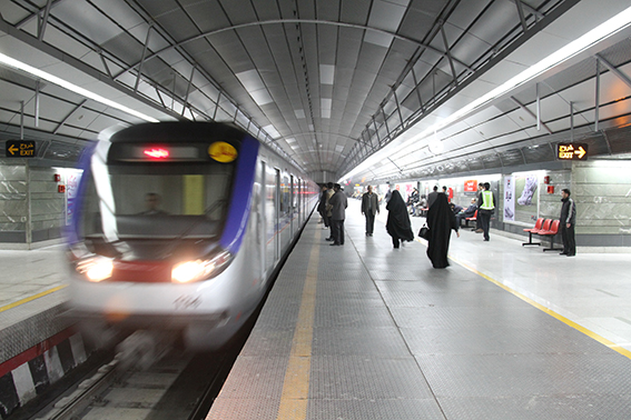  خودکشی مرد ۴۵ ساله در متروی میدان حر 