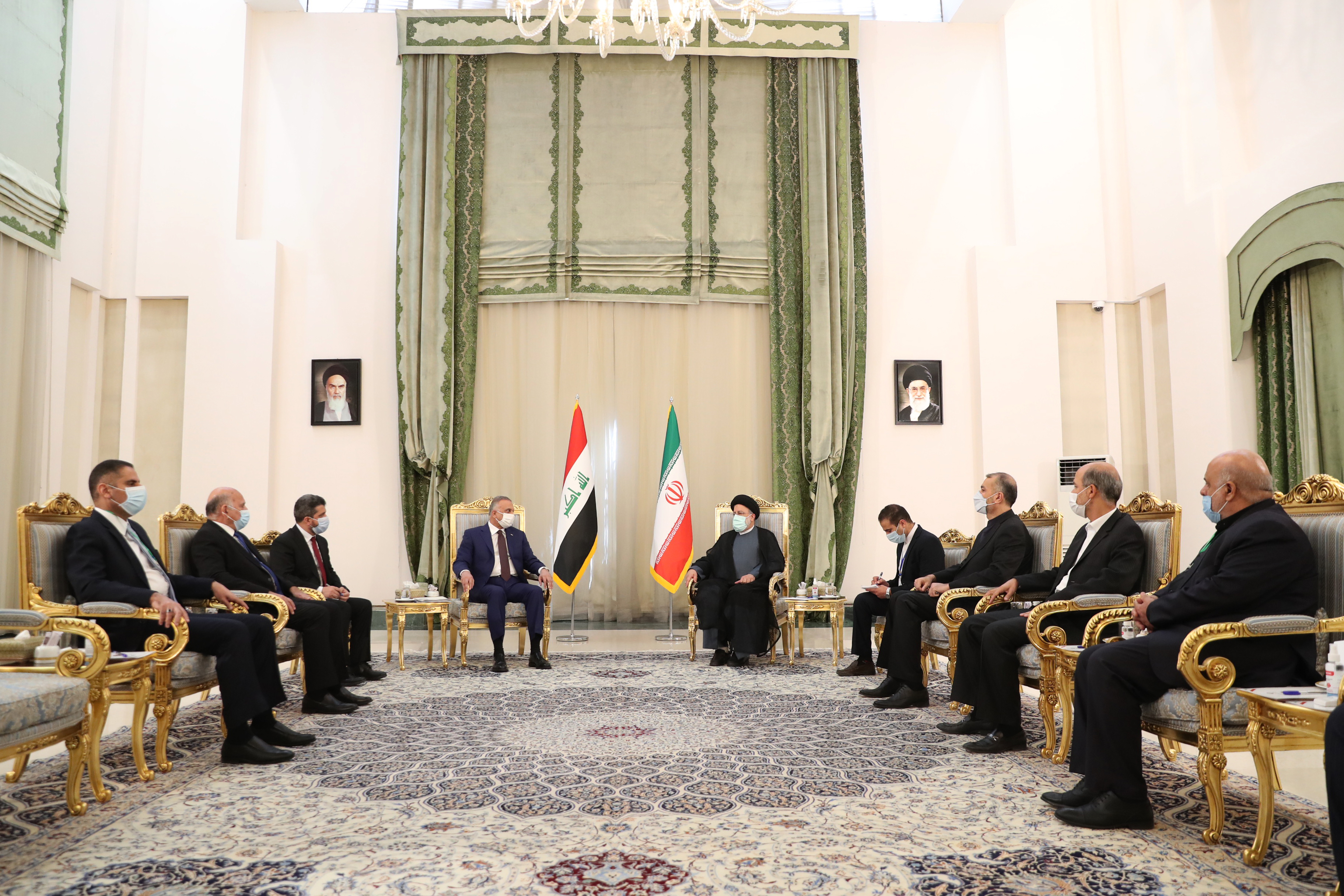 تعامل گسترده اقتصادی بین تهران و بغداد به نفع دو ملت و توسعه منطقه می باشد /  تاکید بر اجرای تعهدات عراق درخصوص مطالبات مالی ایران