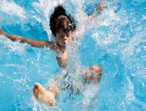 غرق شدن دختر 3ساله در اهر