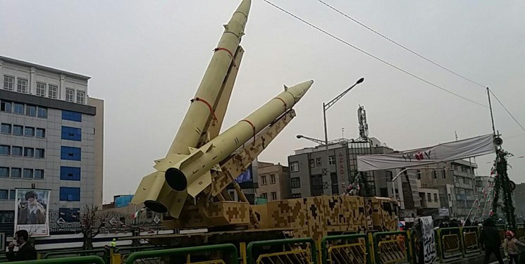 نمایش موشک‌های بالستیک سپاه در راهپیمایی 22بهمن +عکس