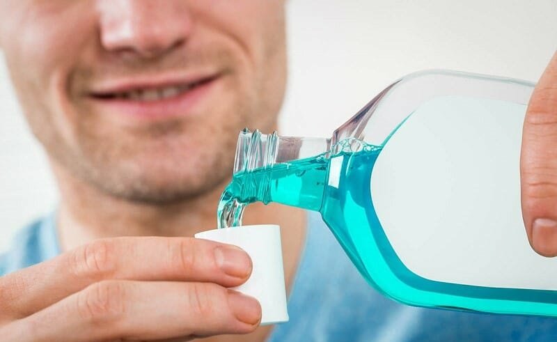 خطر پنهان استفاده از دهان‌شویه برای سلامتی افراد
