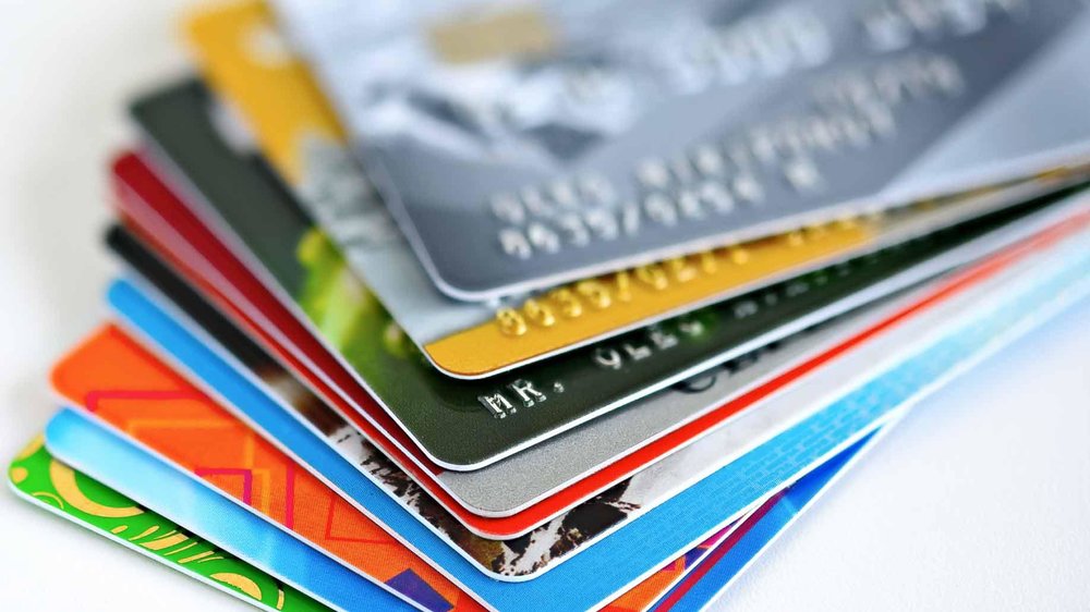 اجاره غیرقانونی کارت‌های بانکی برای دریافت مبالغی پول