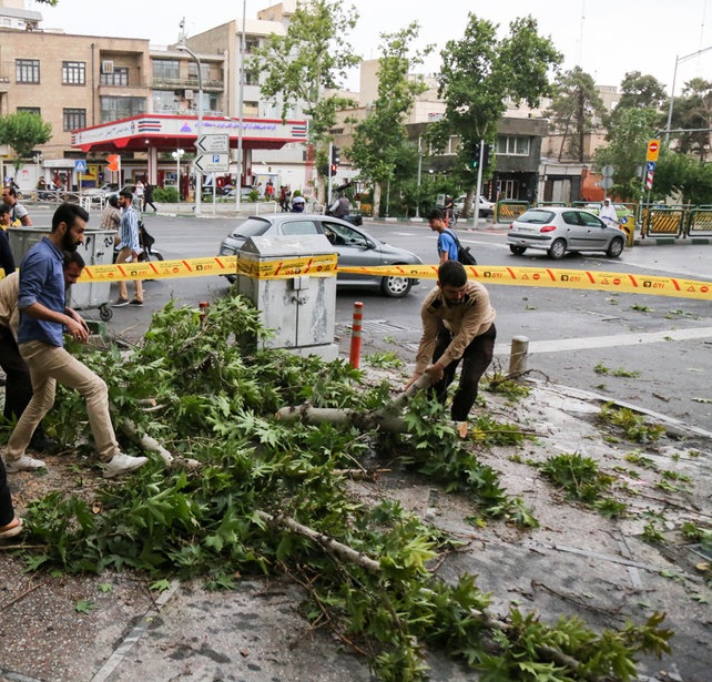 گزارش مصدومیت ناشی از طوفان تهران نداشتیم