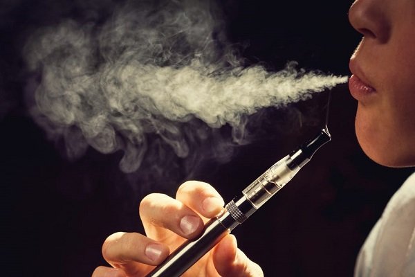 نیکوتینِ سیگار الکترونیکی عامل تشدید برونشیت