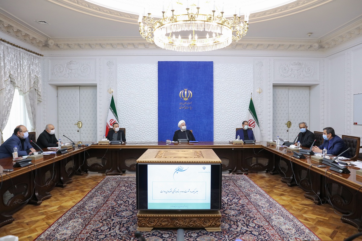 روحانی: درآمد نفتی سال۹۸ کمی بیش از ۲۰میلیارد دلار بود