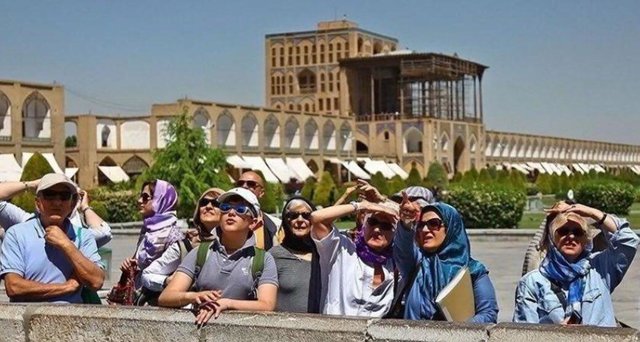 هر گردشگر خارجی 1340دلار در ایران هزینه می‌کند