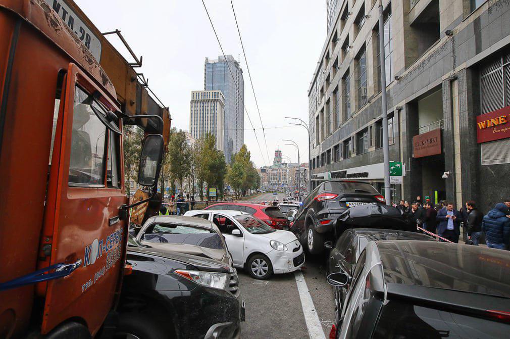 گره خوردن خودرو‌ها در اوکراین +عکس