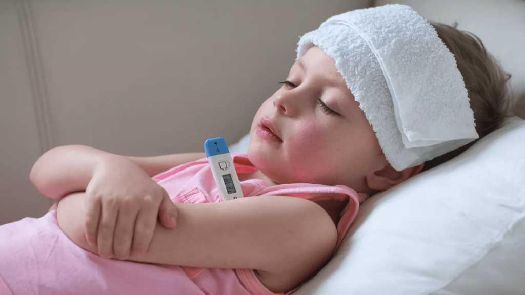 روش های دقیق برای پایین آوردن تب کودکان